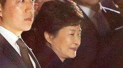 韓国の朴槿恵・前大統領が公邸から自宅に戻る