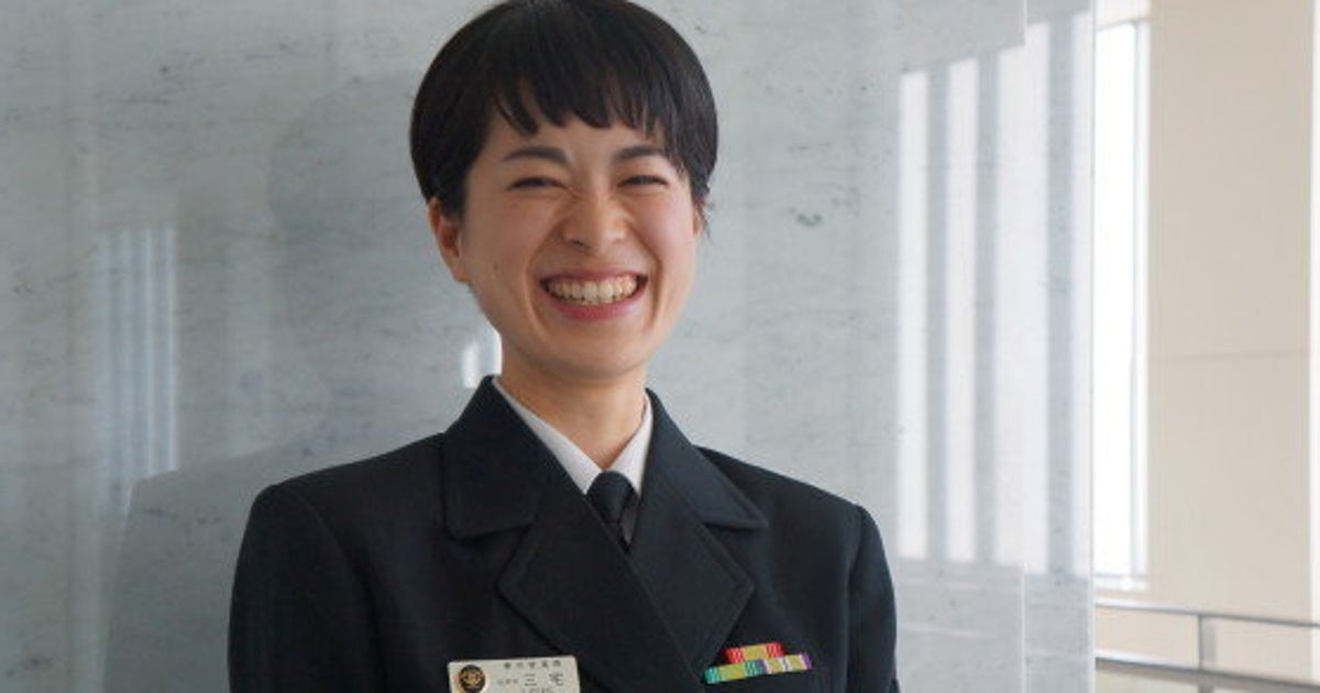 海上自衛隊の歌姫 三宅由佳莉さんが歌う被災地への 祈り とは 涙で歌えなかったことも ハフポスト