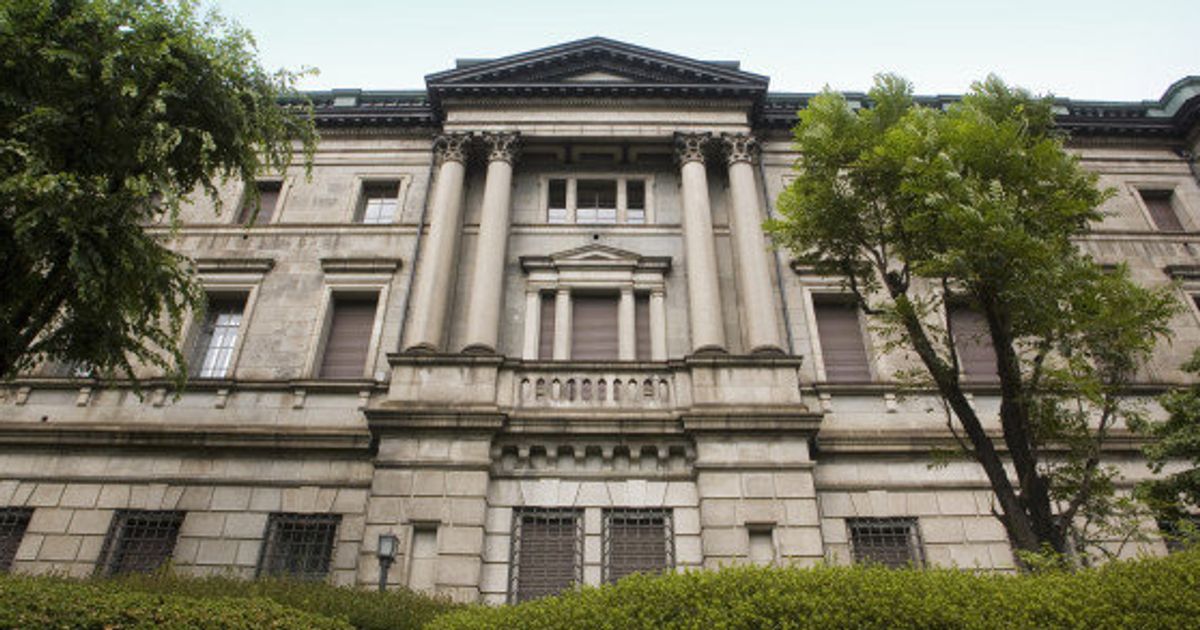 対談 中央銀行が終わる日 上 もう 日銀のせい にはできない ハフポスト