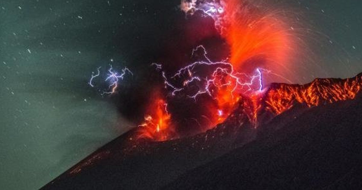 鹿児島 桜島 夜の噴火を捉えた写真が神秘的 ハフポスト