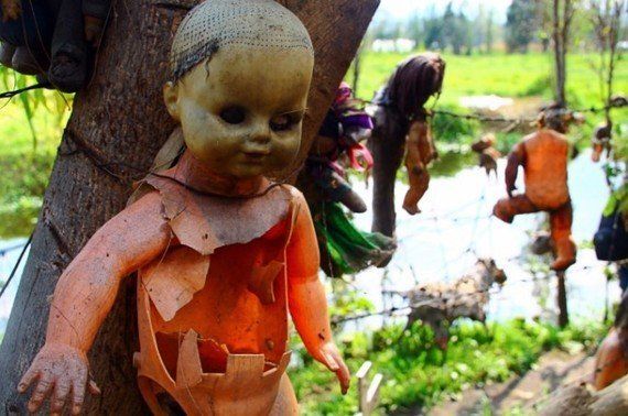 【閲覧注意】世界７大禁断の地！メキシコの呪われた「人形島」が怖すぎる！