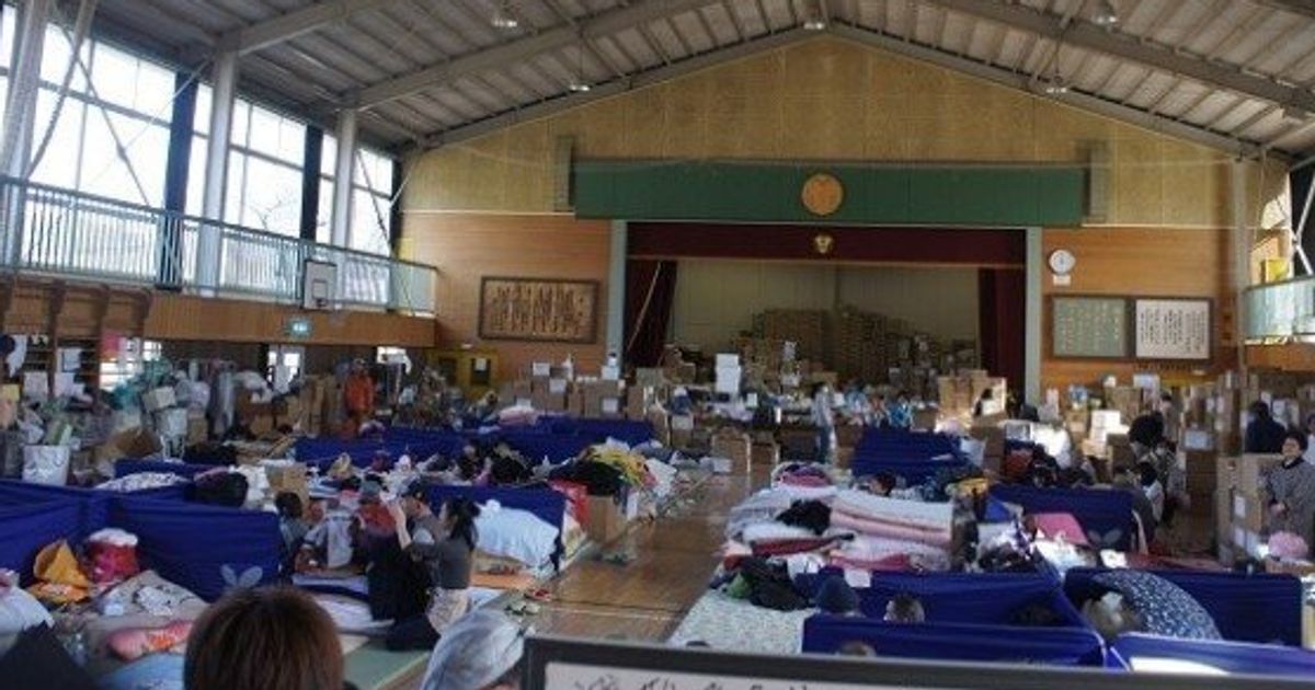 東日本大震災 体育館避難所で起きたこと ハフポスト