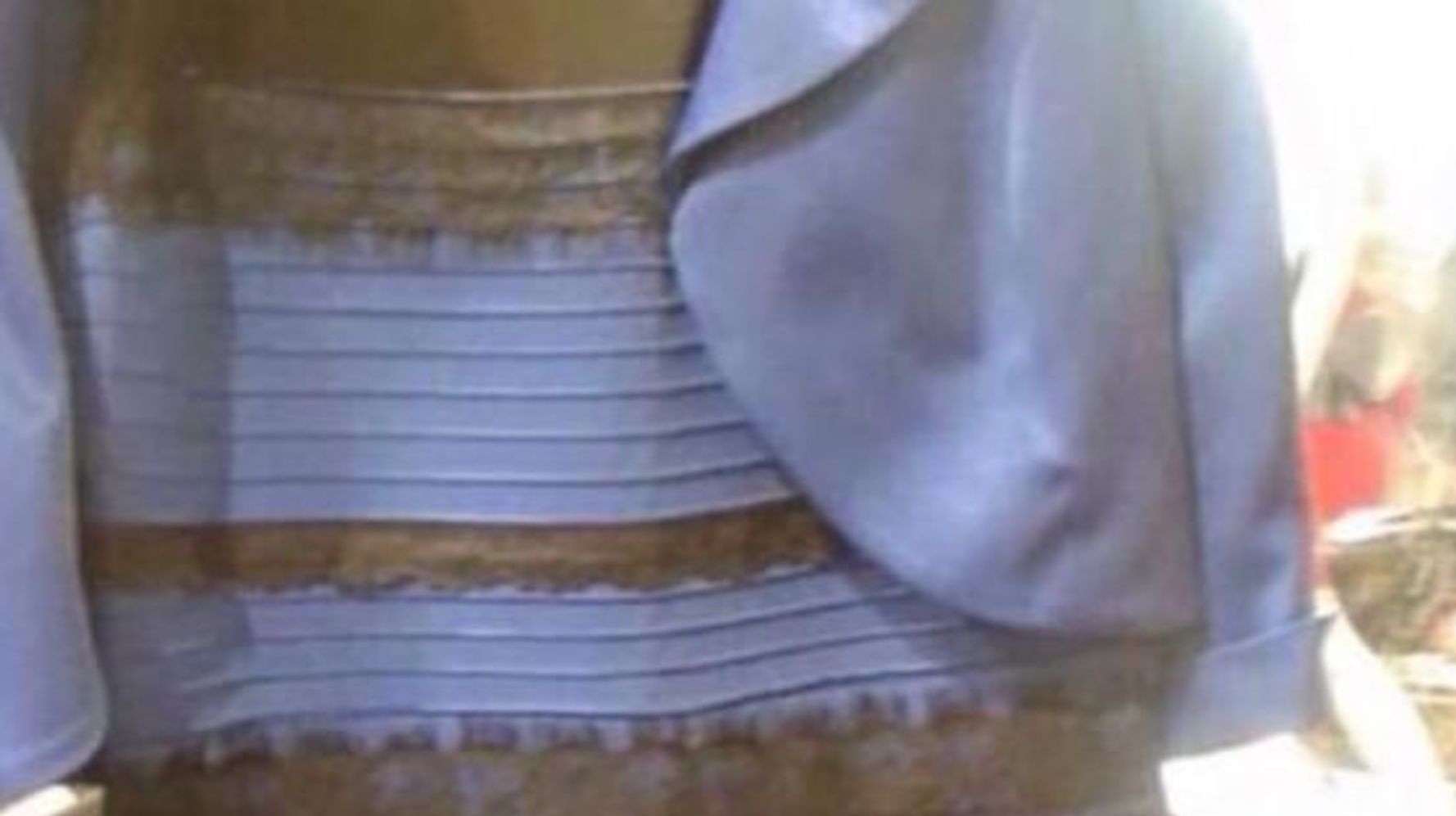 白と金 青と黒 あのドレスで意見が分かれる理由はこうだった ハフポスト Life