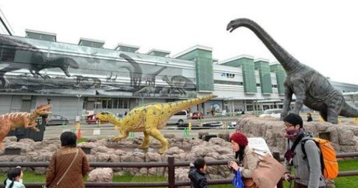 福井駅前がジュラシック パークに 原寸大の恐竜が出現した理由とは ハフポスト 福井駅前がジュラシック パークに 原寸大の恐竜が出現した理由とは ハフポスト
