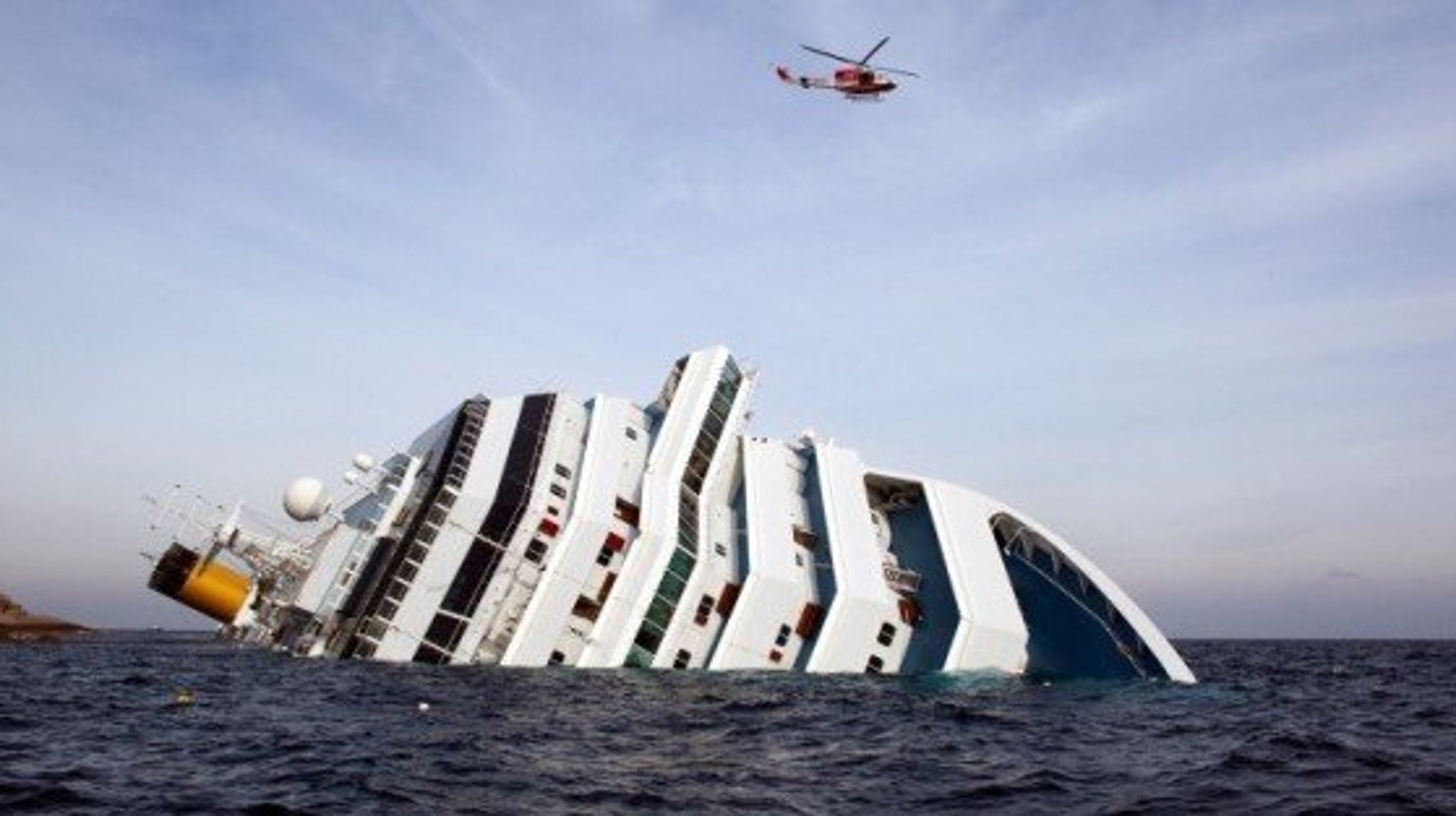 乗客置いて船を離れた元船長に禁錮16年 イタリアの豪華客船座礁 ハフポスト News