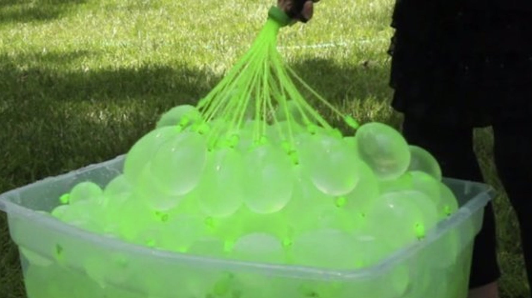 1分で100個つくる 水風船 マシーンが最強すぎる 動画 画像 ハフポスト News