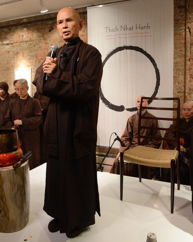 ノーベル平和賞候補になったベトナム禅僧による 英語書道 ハフポスト