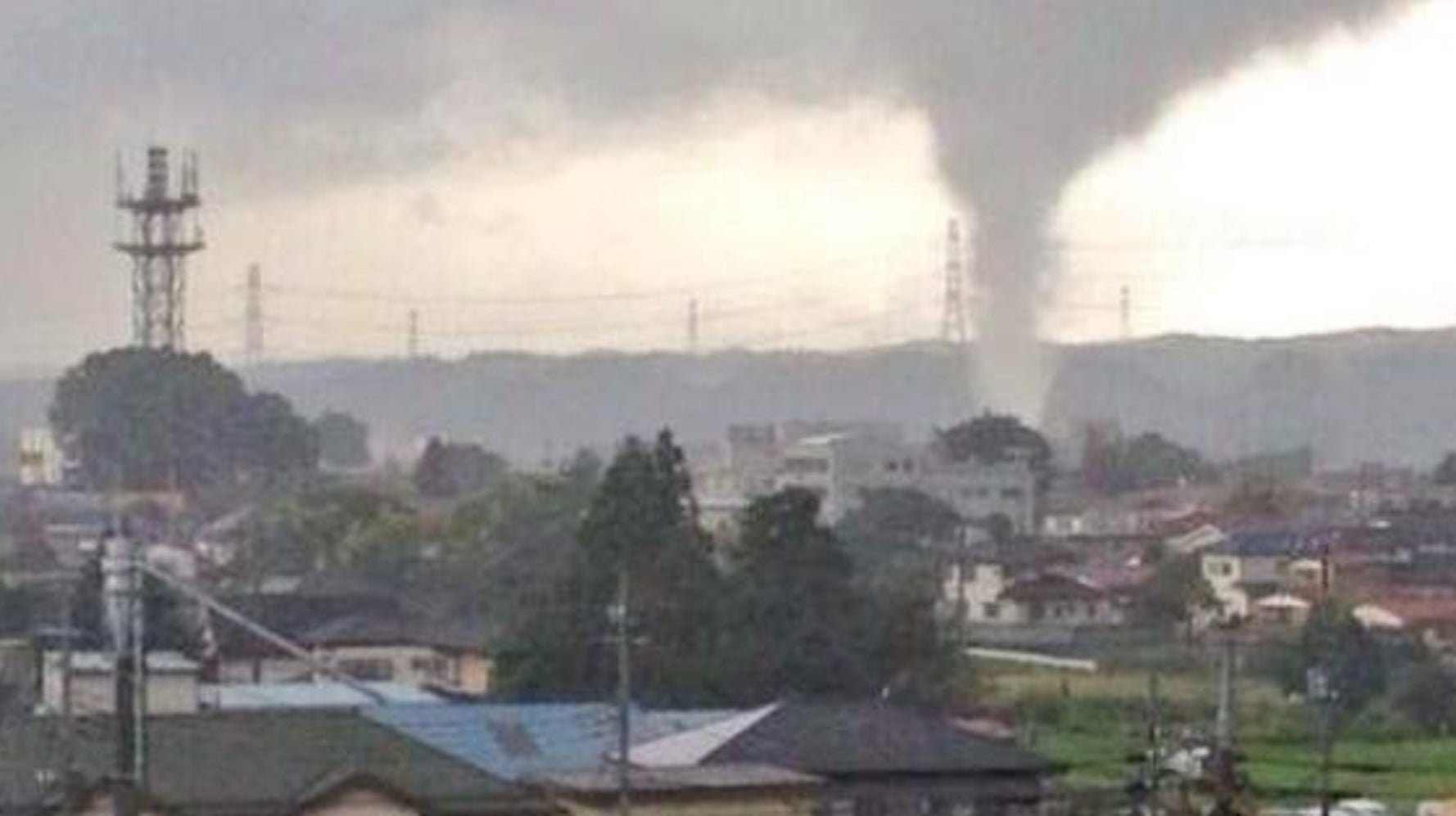 竜巻が発生 栃木 矢板で突風被害の報告相次ぐ 写真 動画 Update ハフポスト News
