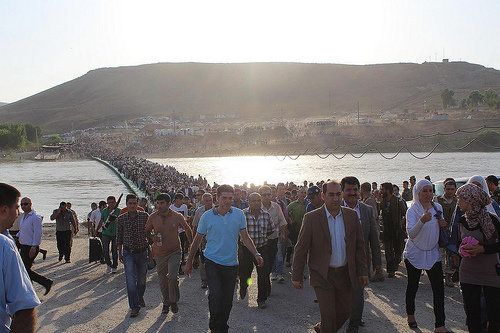 シリアのクルド人難民、3万人がイラク北部クルド自治区に流入