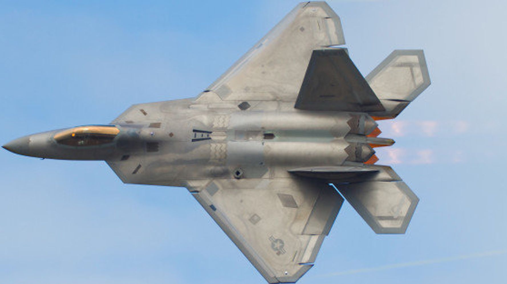 F 22 ラプター シリア空爆で初投入された最新鋭ステルス戦闘機とは 画像集 ハフポスト News