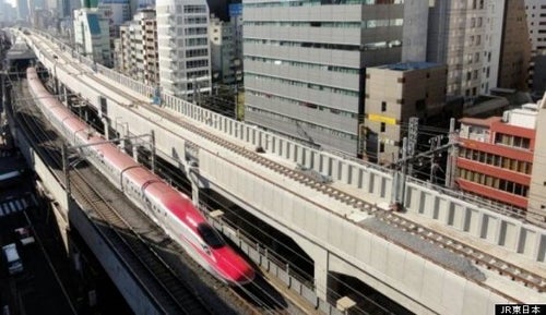 上野東京ライン、建設現場を公開 新幹線の上に新線乗せる「終電から