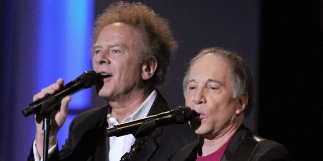 CULVER CITY, CA - JUNE 10: Musicians Art Garfunkel and Paul Simon of Simon & Garfunkel perform during the 38th AFI Life Achievement Award honoring Mike Nichols held at Sony Pictures Studios on June 10, 2010 in Culver City, California. The AFI Life Achievement Award tribute to Mike Nichols will premiere on TV Land on Saturday, June 25 at 9PM ET/PST. (Photo by Frazer Harrison/Getty Images for AFI)