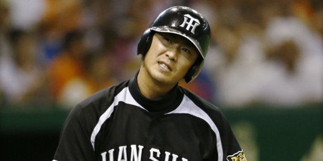 阪神 西岡剛 肋骨骨折が判明 登録抹消 長期離脱も ハフポスト 阪神 西岡剛 肋骨骨折が判明 登録抹消 長期離脱も ハフポスト