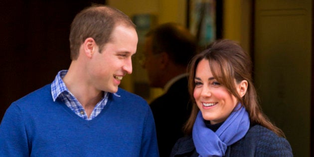 LONDON, UNITED KINGDOM - DECEMBER 06: (EMBARGOED FOR PUBLICATION IN UK NEWSPAPERS UNTIL 48 HOURS AFTER CREATE DATE AND TIME) Prince William, Duke of Cambridge and his pregnant wife Catherine, Duchess of Cambridge leave the King Edward VII hospital where The Duchess was being treated for acute morning sickness (Hyperemesis Gravidarum) on December 06, 2012 in London, England. (Photo by Indigo/Getty Images)