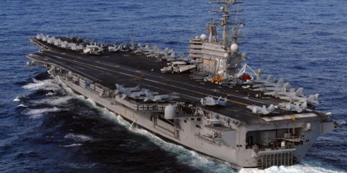 横須賀基地配備のアメリカの原子力空母交代へ 「中国への警戒」にじむ