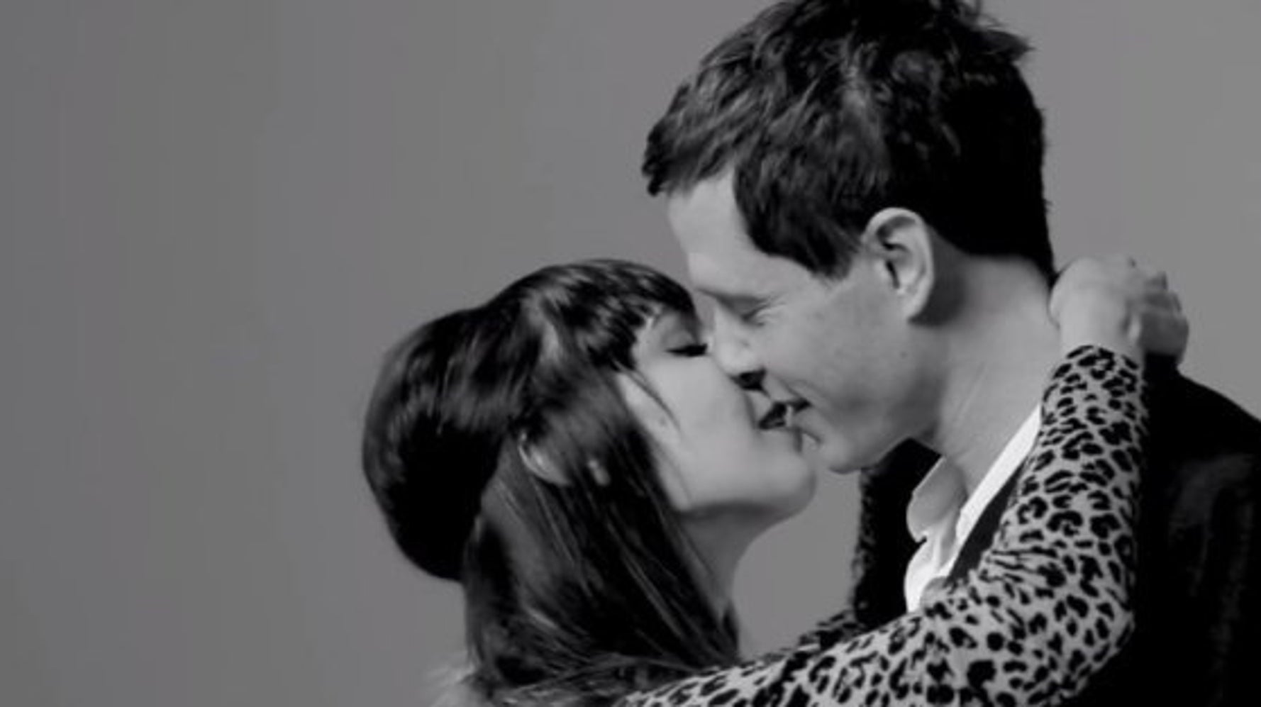 見知らぬ人とファーストキス 数秒でロマンチックに 動画 ハフポスト Life 見知らぬ人とファーストキス 数秒でロマンチックに 動画 ハフポスト Life