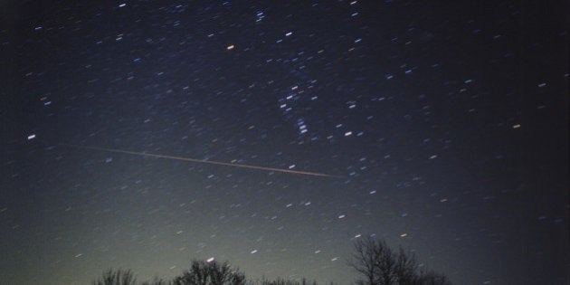 流星群 しし座 おうし座のダブル流星群 17日夜に見頃 観測のポイントは ハフポスト 流星群 しし座 おうし座のダブル流星群 17日夜に見頃 観測のポイントは ハフポスト