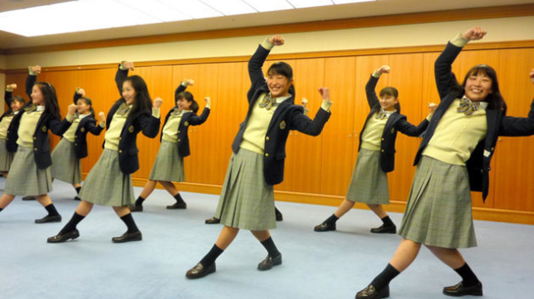 登美丘高校ダンス部 堺市民におなじみの 堺っ子体操 をリメイク 動画 ハフポスト