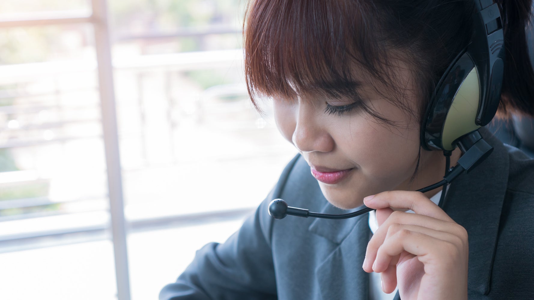私は聞いた クレーマーに耐えるコールセンター女性の声を 寄り添うツイートに大きな反響 ハフポスト 私は聞いた クレーマーに耐えるコールセンター女性の声を 寄り添うツイートに大きな反響 ハフポスト