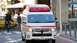 救急車内の自撮り、SNS投稿に医者が苦言「映えスポットじゃない」