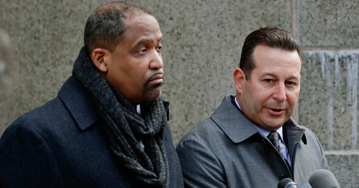 Harvard Students Call For Harvey Weinstein Attorney To Step Down As ...