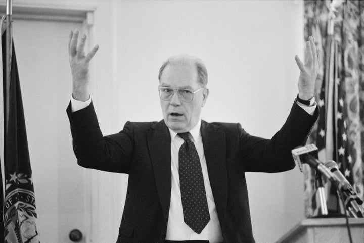 Lyndon LaRouche holding a press conference in 1987