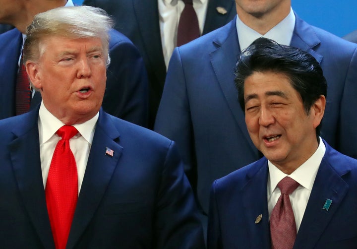 G20に出席したトランプ大統領と安倍晋三首相＝アルゼンチンのブエノスアイレスで2018年11月30日