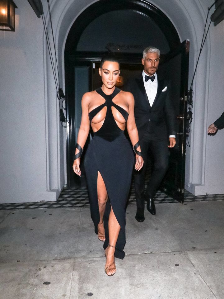 With nary a jewel in sight, Kardashian simply let her dress do the talking.