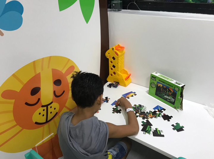 Doação da Restaurant Week ajuda na construção e manutenção de brinquedotecas para crianças soropositivas em hospitais públicos do DF.