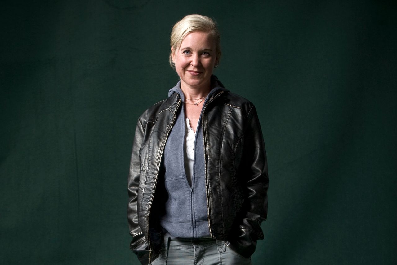 Kristin Hersh is a musical genius. I am writing this as the photo caption because I can.