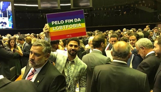 ‘Viado é mais fácil de matar’: David Miranda (PSol-RJ) pede proteção à Câmara após