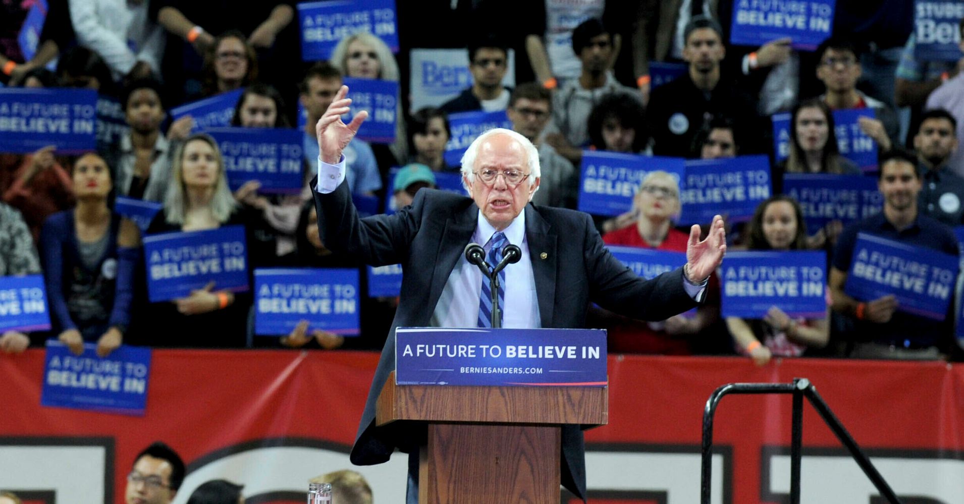 Bernie Sanders Raised 6 Million In First 24 Hours After Announcing 2020 Presidential Bid Huffpost 