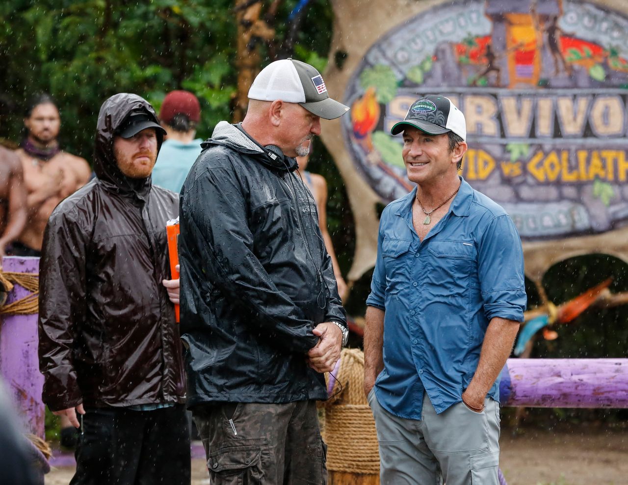 Kirhoffer and producer Jeff Probst on the set of Season 37.