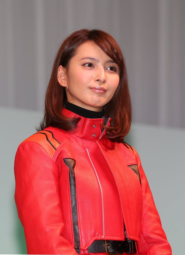 加藤夏希さんが第2子男子を出産 のびのびと育てていきたい ハフポスト 加藤夏希さんが第2子男子を出産 のびのびと育てていきたい ハフポスト