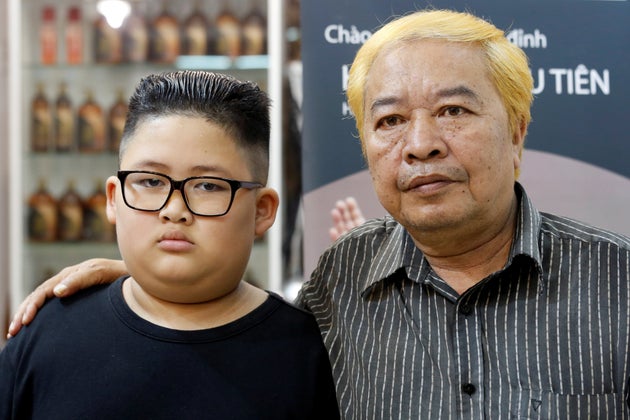 Hanoi Barber Has A Hair-Raising Offer Ahead Of Trump-Kim