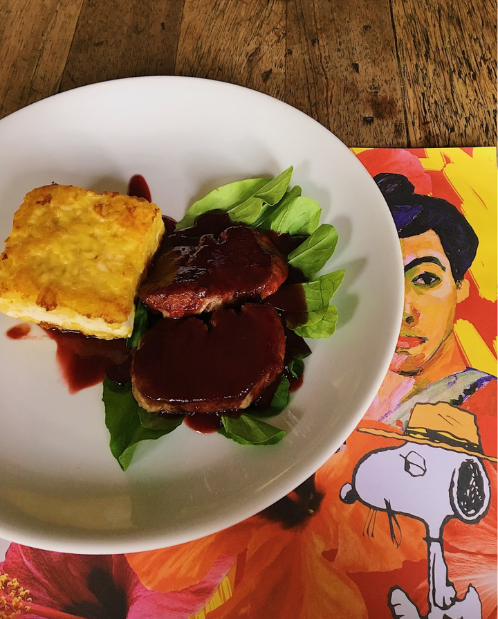 Um dos pratos mais vendidos do Dudu Bar: filé-mignon ao molho de goiabada.