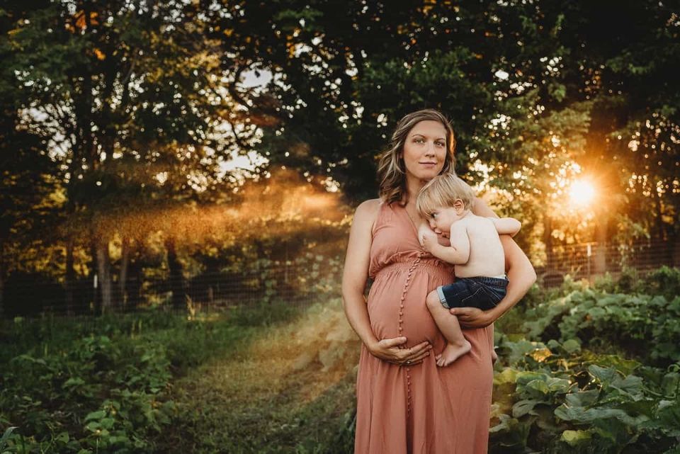 24 Beautiful Breastfeeding Photos That Are So Full Of Emotion
