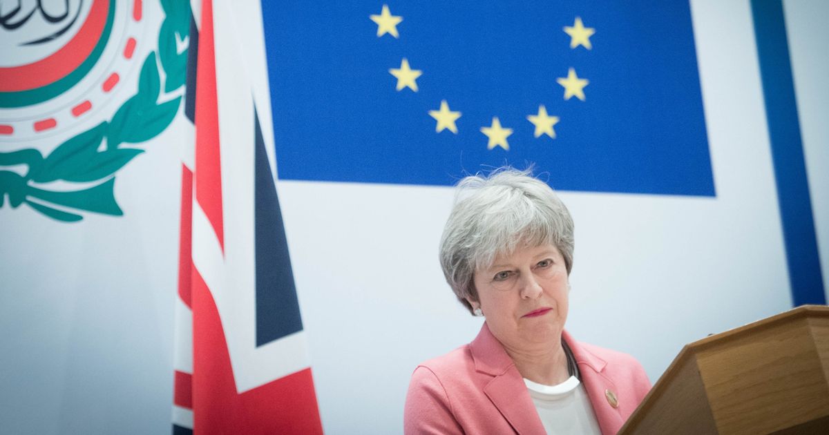 Three Tory Ministers Urge Theresa May To Take No Deal Brexit Off The Table Huffpost Uk Politics 7648