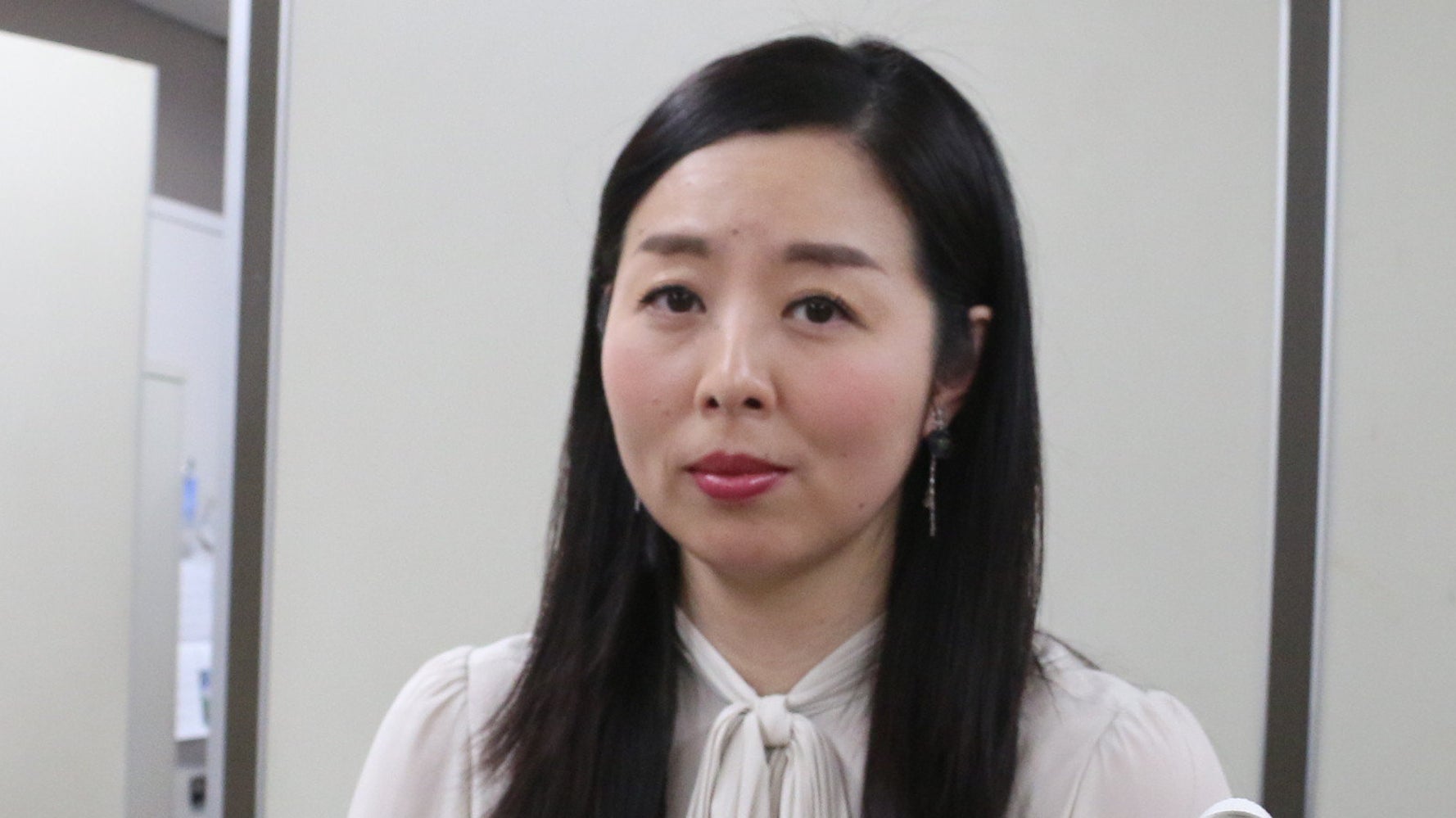 会田誠さんらにゲスト講義で自慰写真など見せられ セクハラ受けた 美術モデルの女性が学校法人を提訴 ハフポスト 会田誠さんらにゲスト講義で自慰写真など見せられ セクハラ受けた 美術モデルの女性が学校法人を提訴 ハフポスト