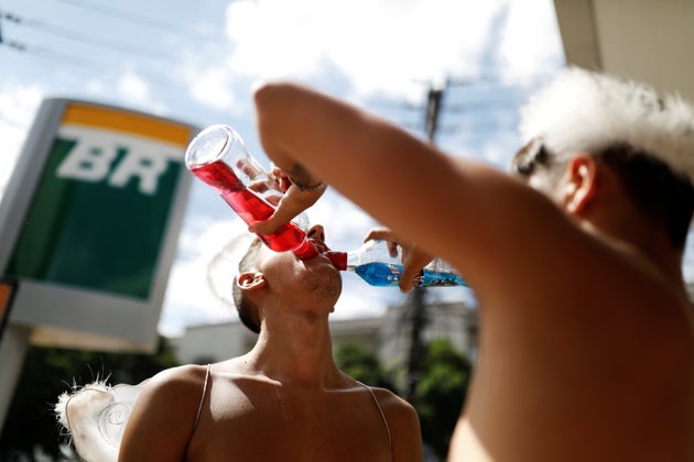 Álcool adulterado também é vilão na intoxicação do