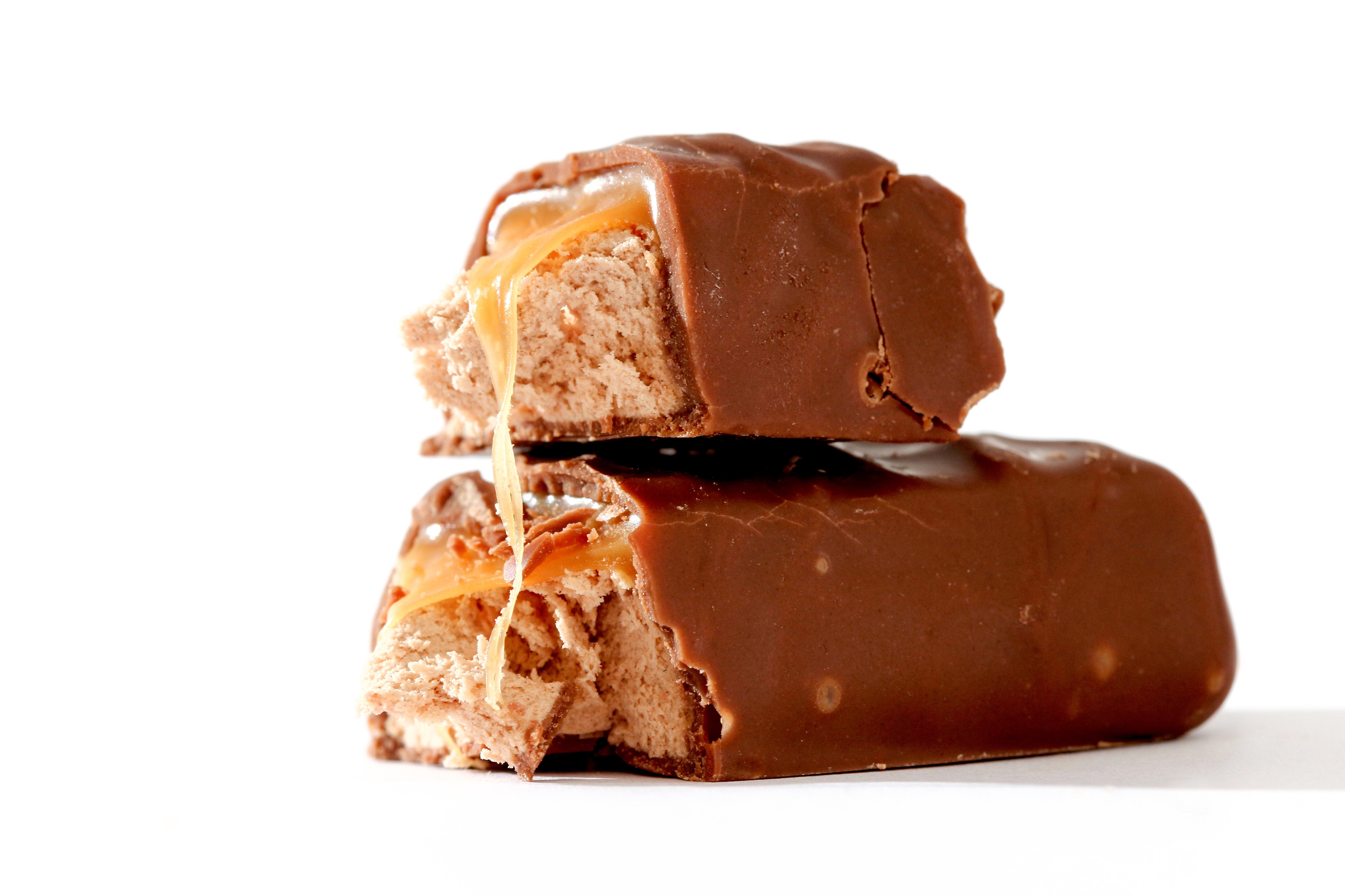 The Healthiest Candy Bars, Ranked By Nutritionists | HuffPost ...