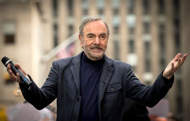 Singer Neil Diamond performs on NBC's 'Today' show in New York October 20, 2014. REUTERS/Brendan McDermid (UNITED STATES - Tags: ENTERTAINMENT)