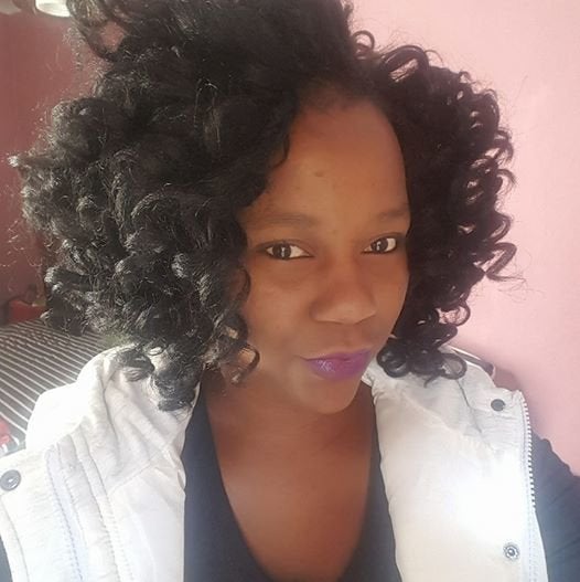 Woman Who Turns Old Tyres Into Woman turns old tyres into new