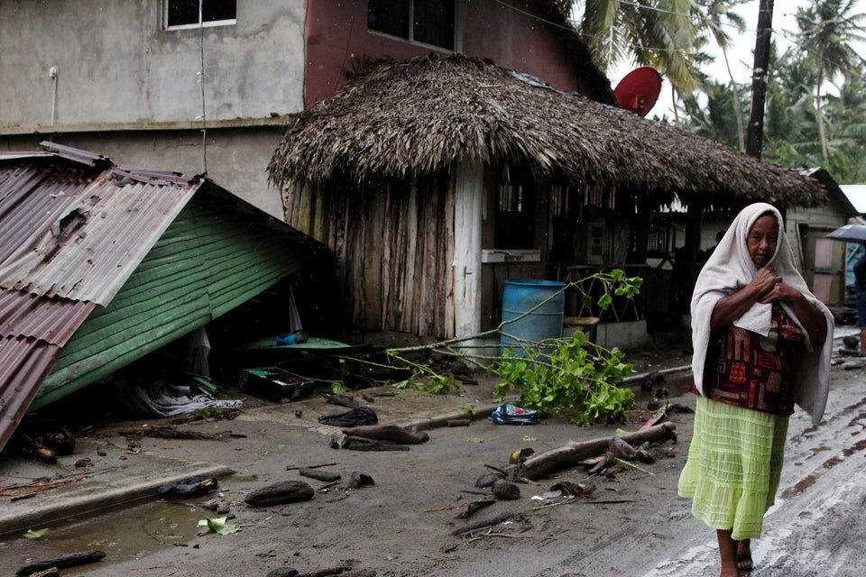 Dominican Republic: Houses Collapsed