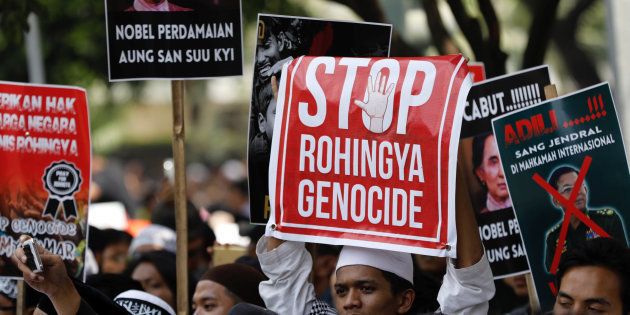 Protesters hold a rally near the Myanmar embassy to protest against the treatment of Rohingya Muslims, in Jakarta, Indonesia September 6, 2017.