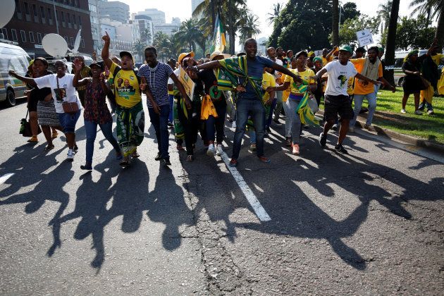 Supporters of Jacob Zuma march to the high court in Durban. April 6, 2018. REUTERS/Rogan Ward