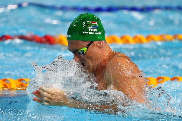 GOLD COAST, AUSTRALIA - APRIL 06: Cameron Van Der Burgh of South Africa competes during the Men's 100m Breaststroke Semifinal 2 on day two of the Gold Coast 2018 Commonwealth Games at Optus Aquatic Centre on April 6, 2018 on the Gold Coast, Australia.