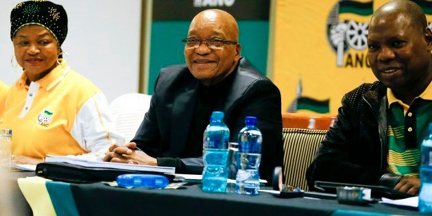 ANC Jacob Zuma (C), Parliament Speaker Baleka Mbete (L) and ANC Treasury General Zweli Mkhize.Photo: PHILL MAGAKOE/AFP/Getty Images)