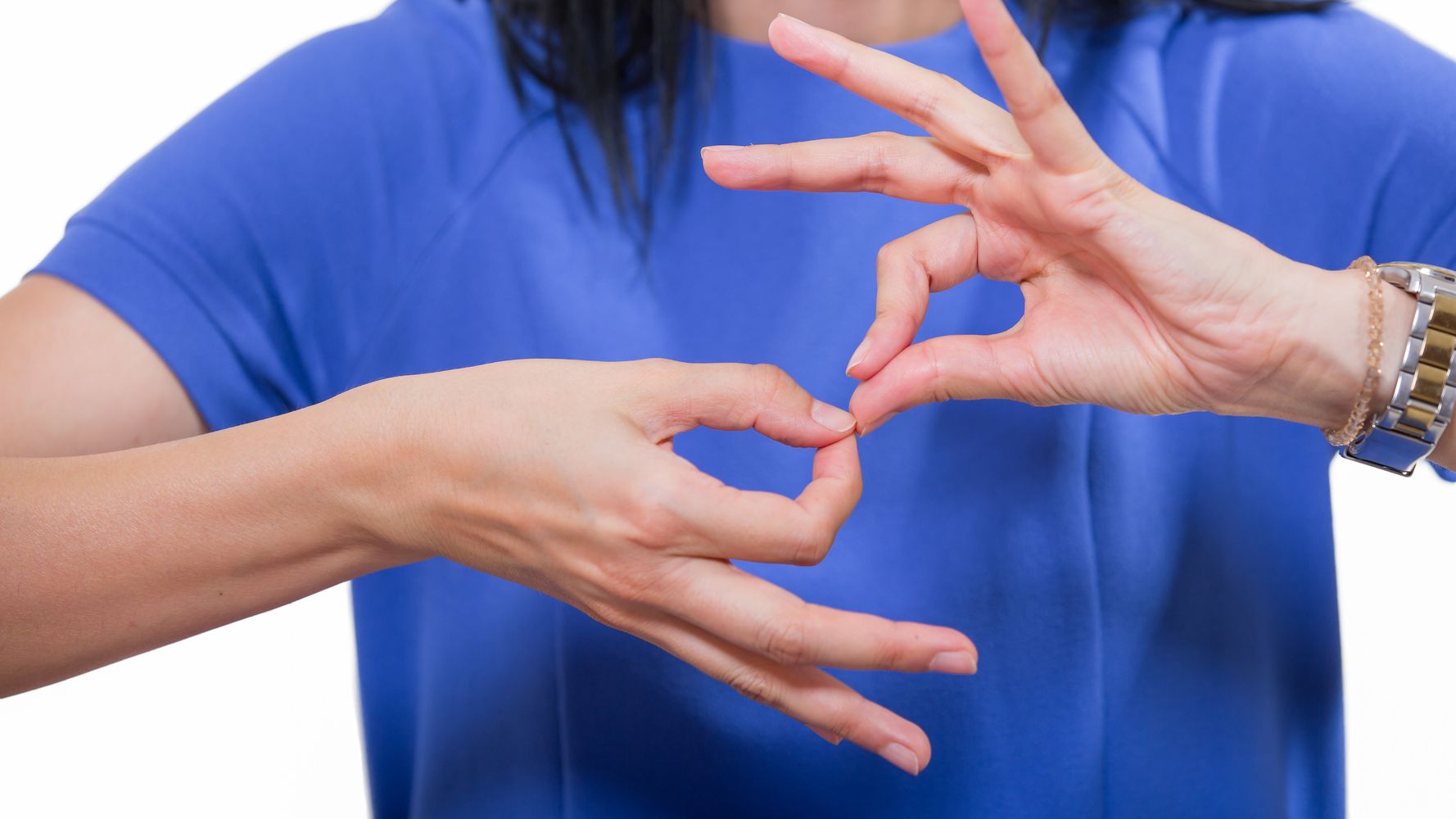 Learn How To Say Hi Bye And I Love You In Sign Language It S Not That Complicated Huffpost Uk