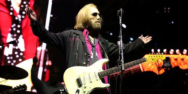 DEL MAR, CALIFORNIA - SEPTEMBER 17: Tom Petty performs in concert on the third day of KAABOO Del Mar on September 17, 2017 in Del Mar, California.